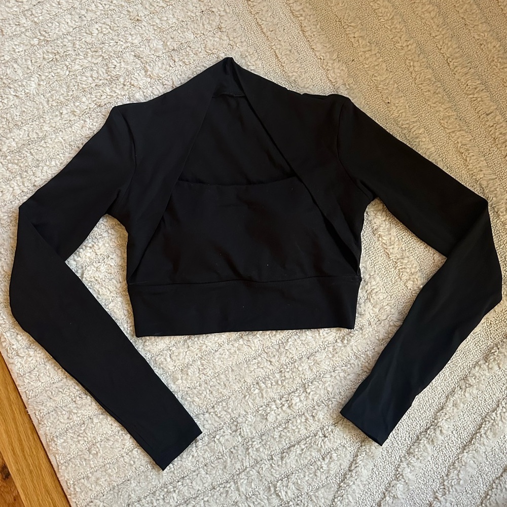 Halara Black Cropped Longsleeve